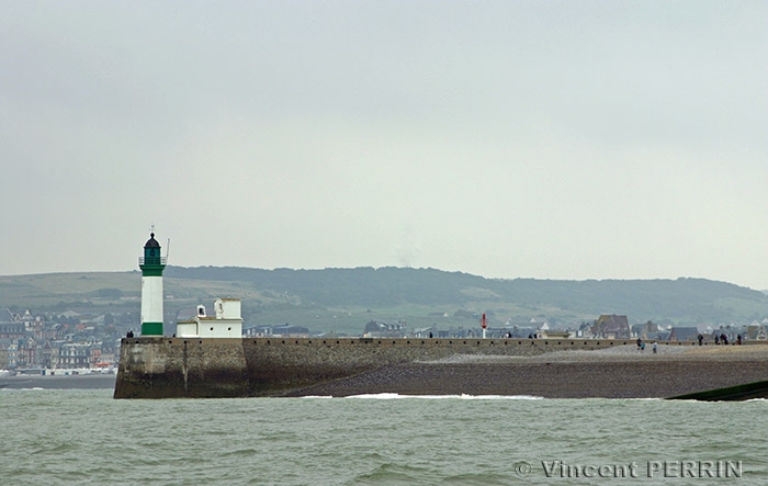 Le phare et la jetee.jpg
